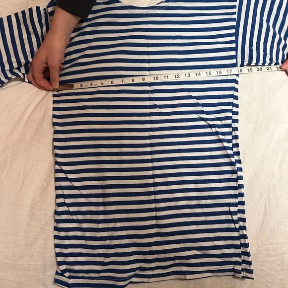 Vintage French Navy Blue and White Striped T-Shirt - Picture 2 of 3